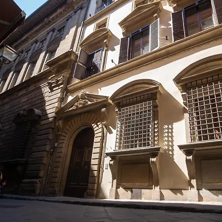 Borgo Albizi Luxury Torretta Apartment